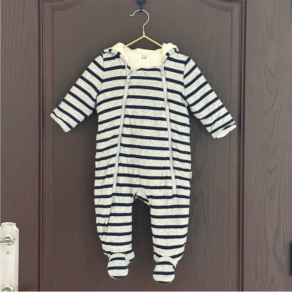 GAP Baby Boy Bear Hood Striped Footed Snowsuit Cozy Cotton Padded One-Piece